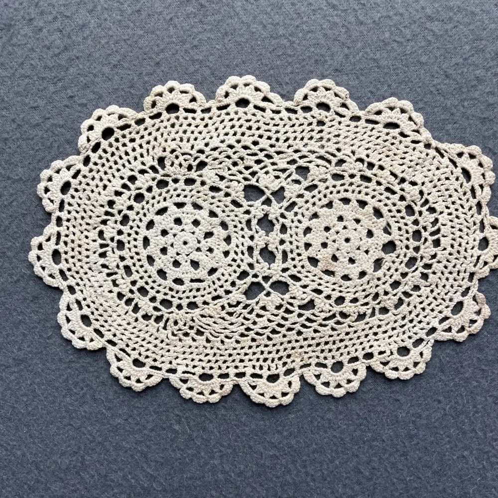 Handmade Crochet Oval Doily Cotton Lace 8x5.5 VTG Cottagecore Victorian‎ Cream